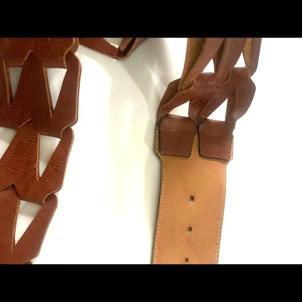 Beautiful Brown Leather Belt w/Silver Hardware Sz: S - Picture 3 of 9